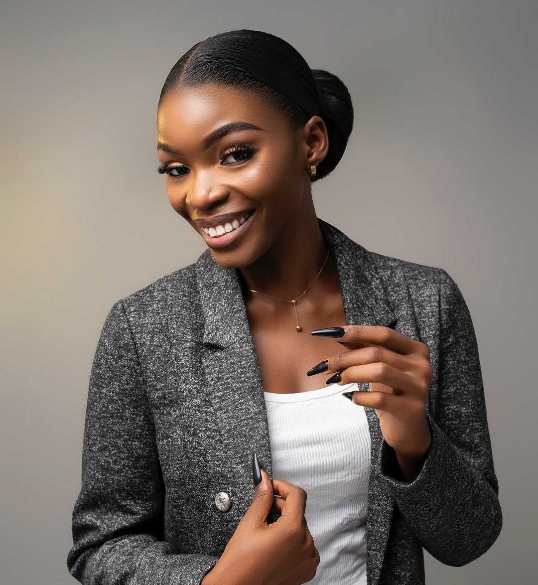 Jessica George - Your Landlady NG