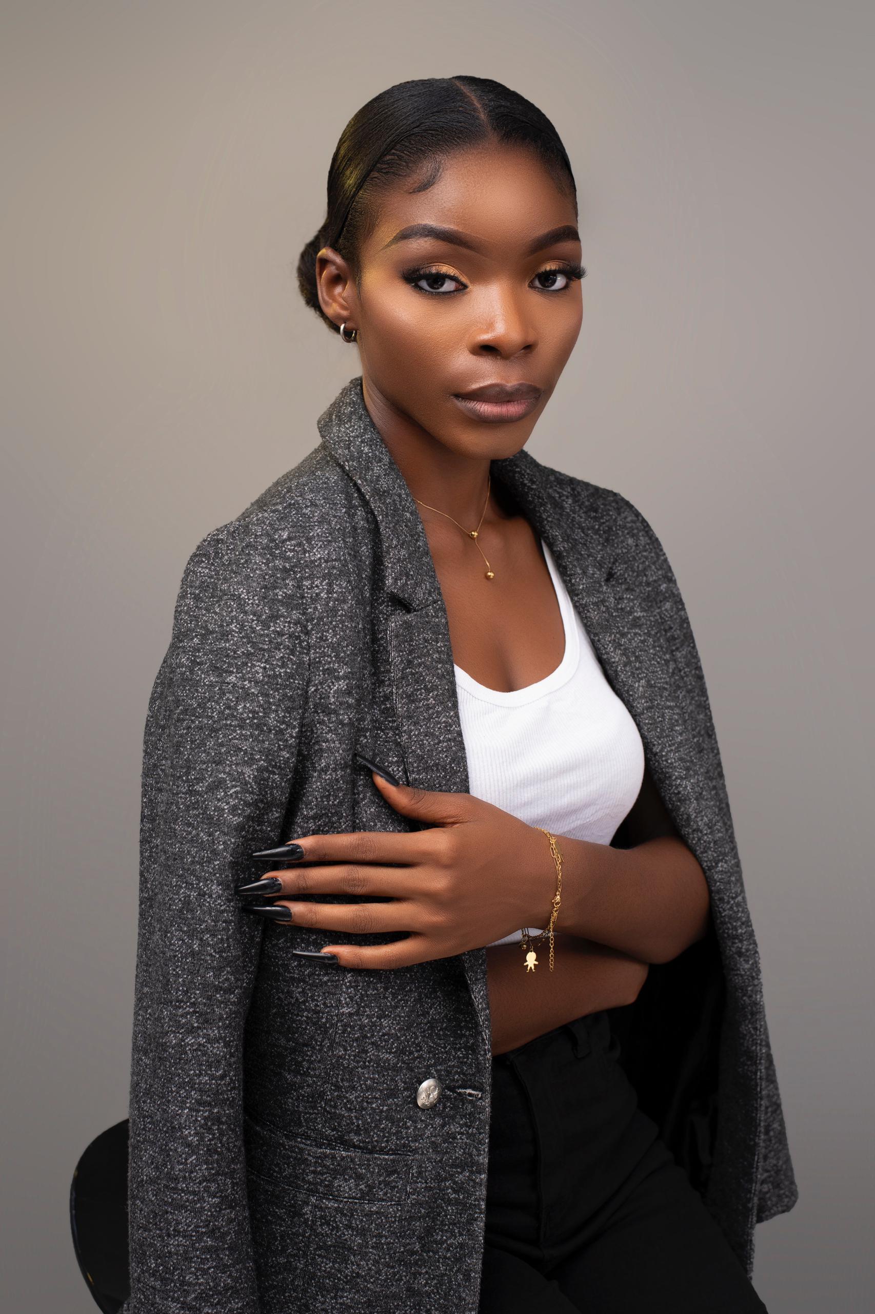 Jessica George - Your Landlady NG