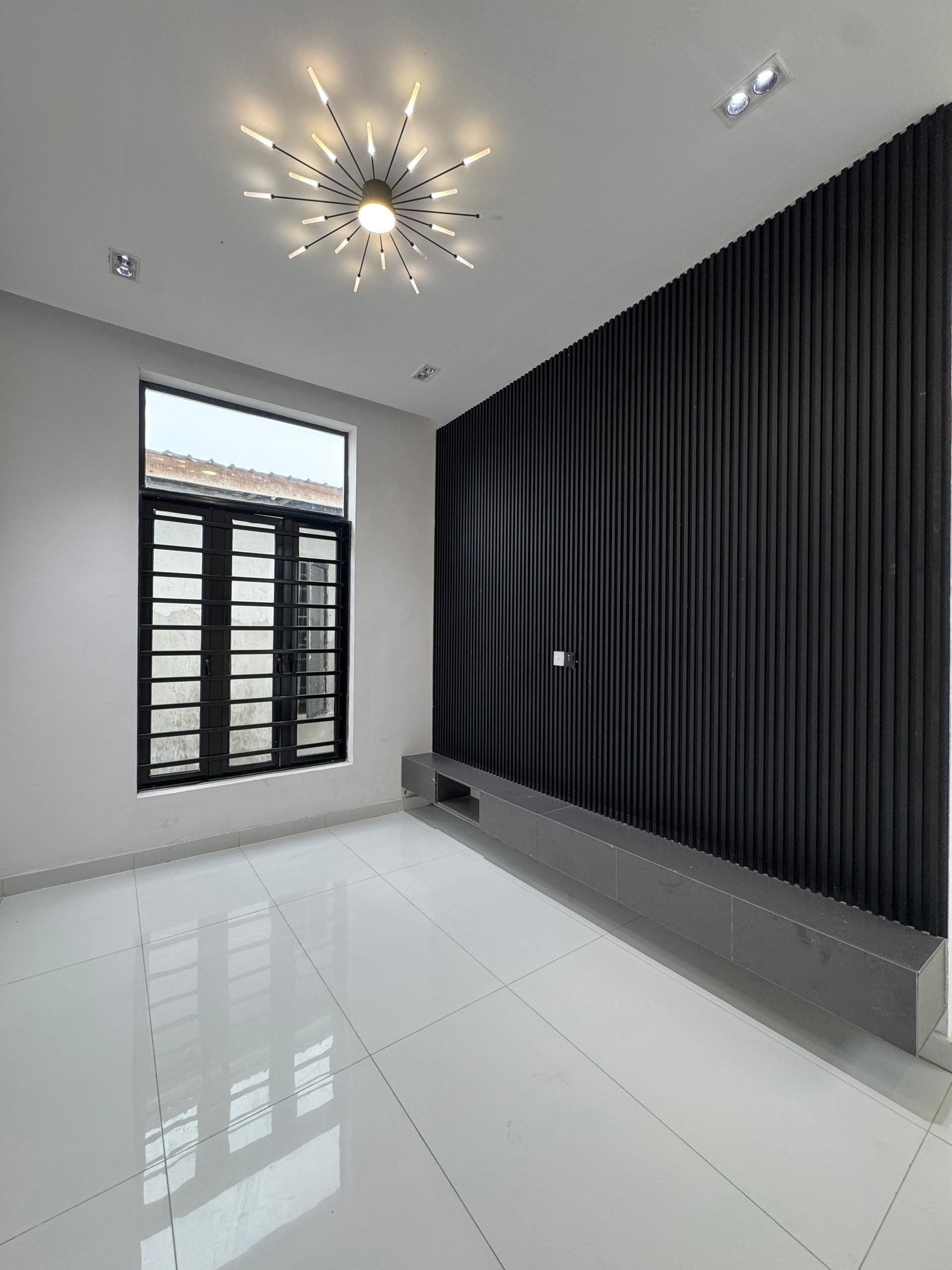 5 bedroom fully detached duplex with C of O title  - Image 5